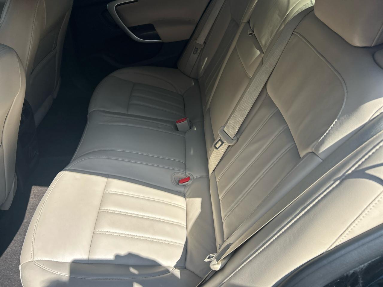 Buick Regal 4dr Sdn Premium I FWD 2014