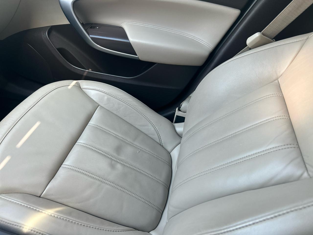 Buick Regal 4dr Sdn Premium I FWD 2014