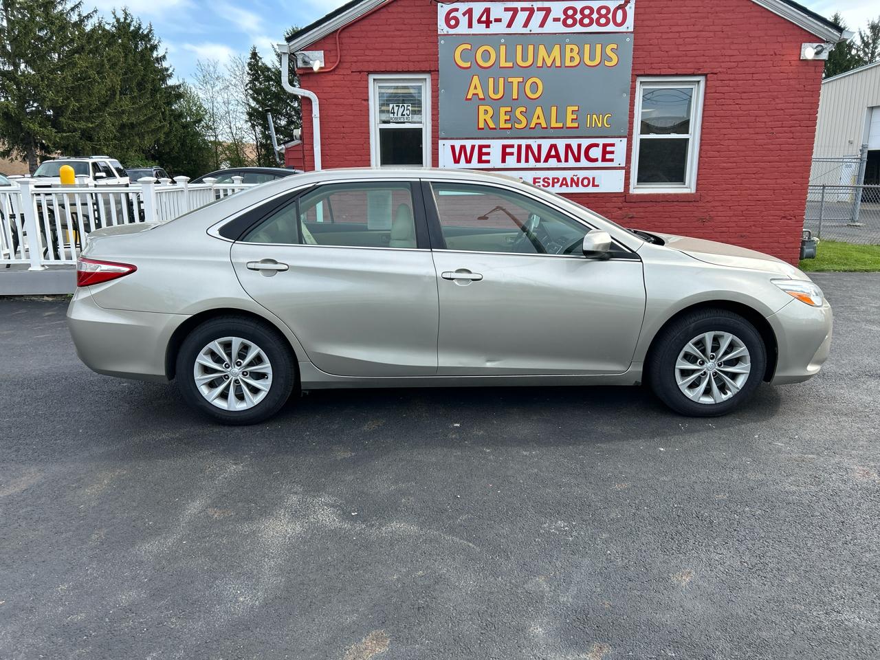 Toyota Camry 4dr Sdn I4 Auto XLE (Natl) 2015