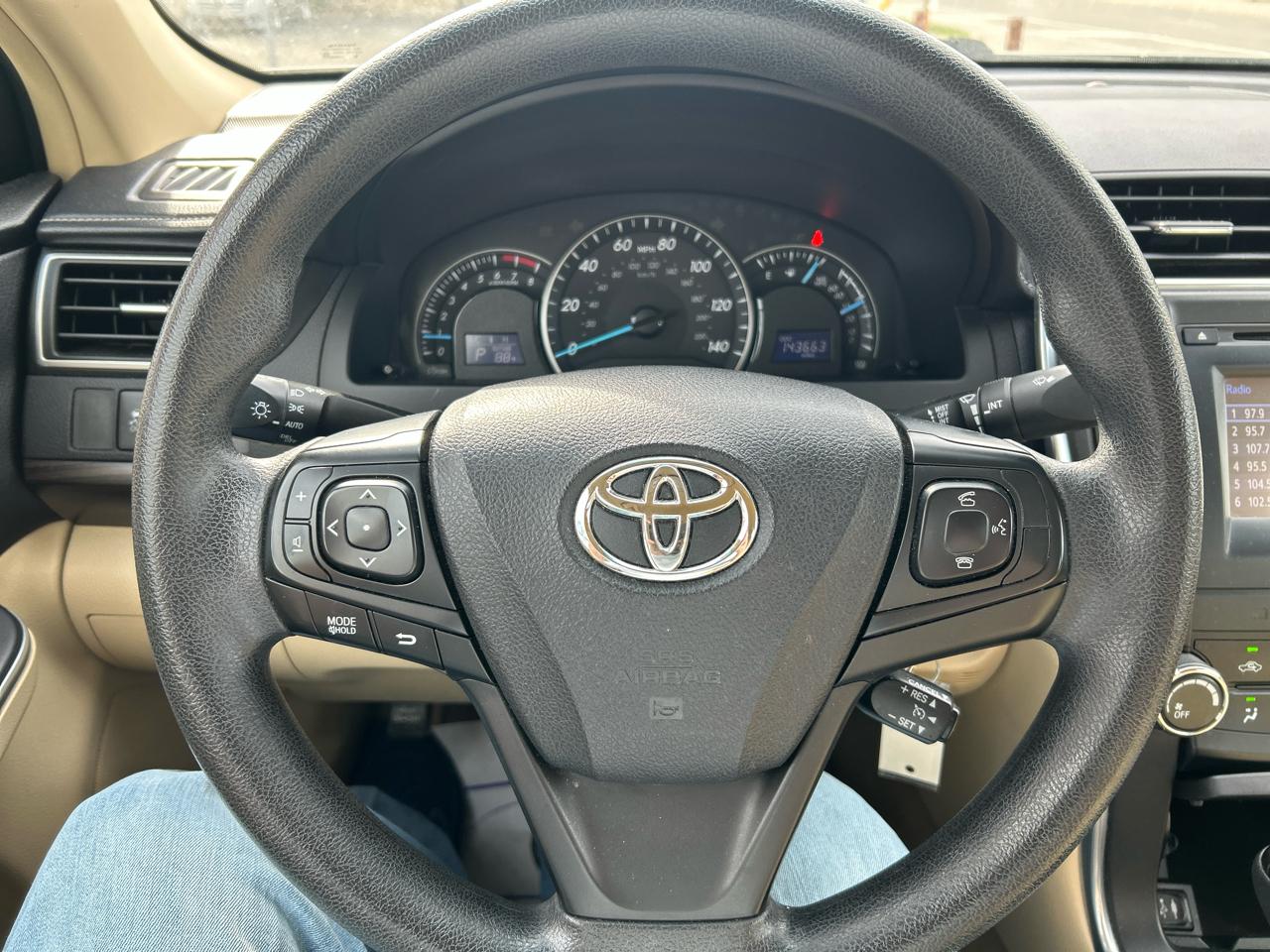Toyota Camry 4dr Sdn I4 Auto XLE (Natl) 2015