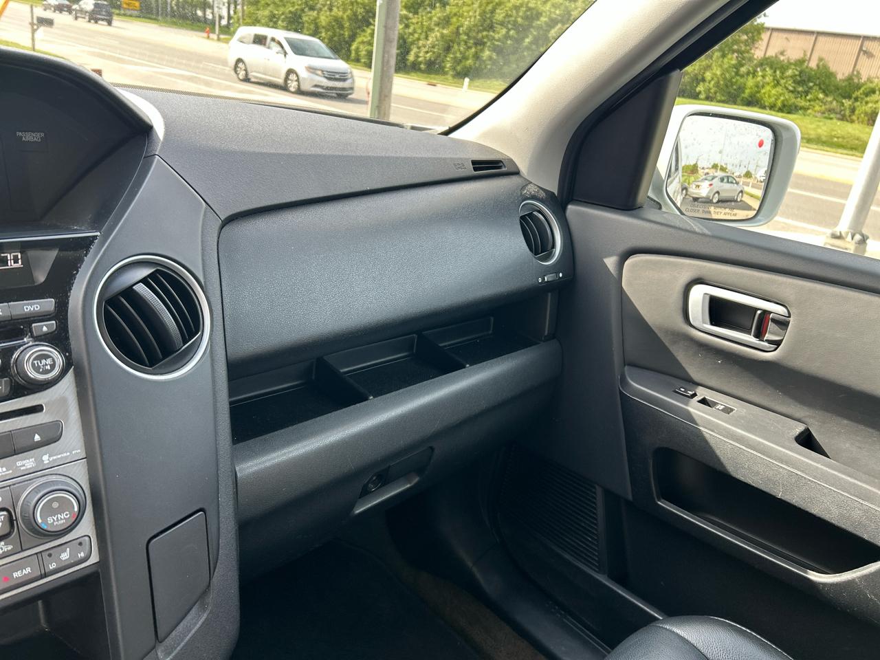 Honda Pilot 4WD 4dr Touring w/RES & Navi 2014