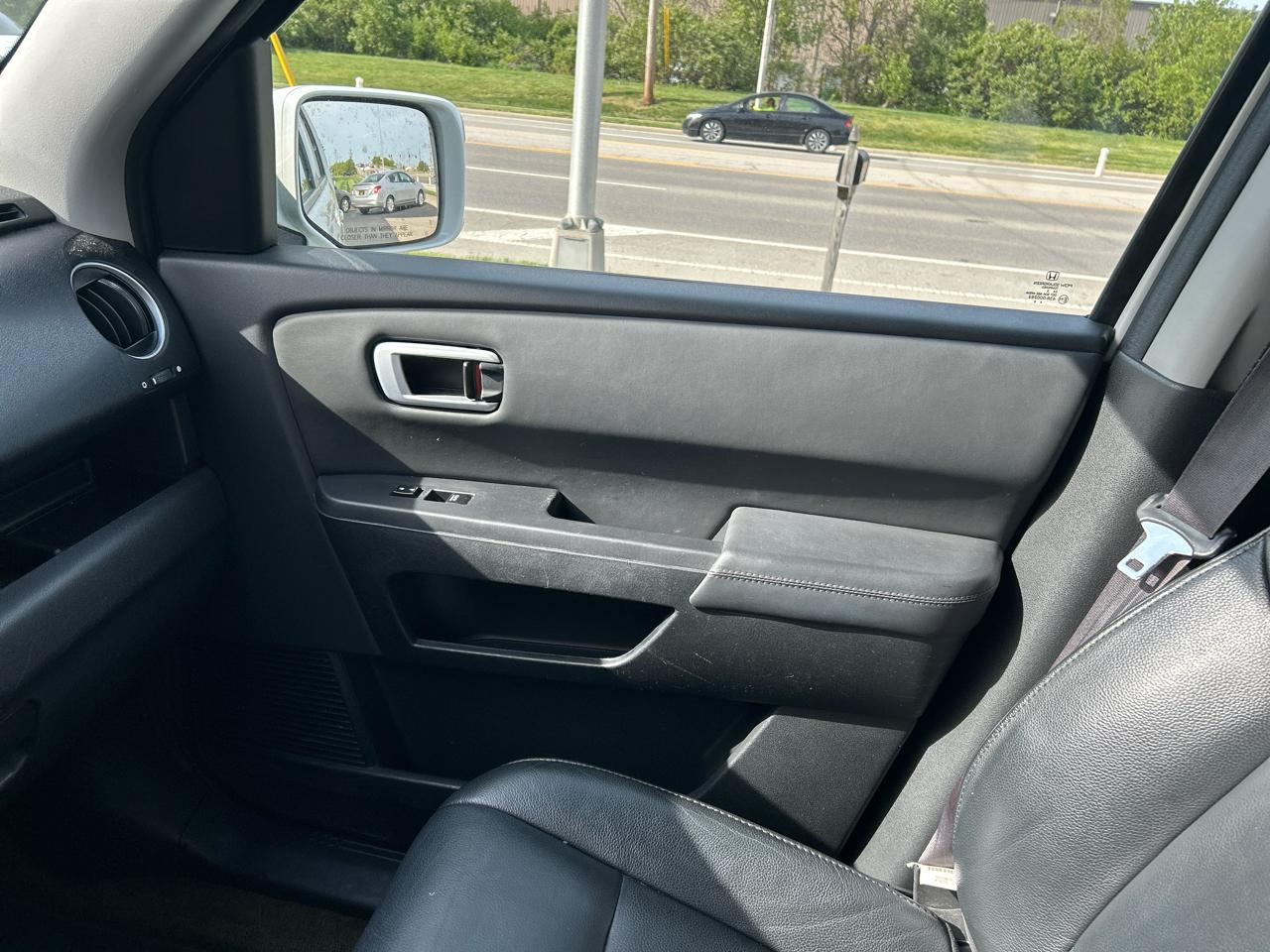 Honda Pilot 4WD 4dr Touring w/RES & Navi 2014