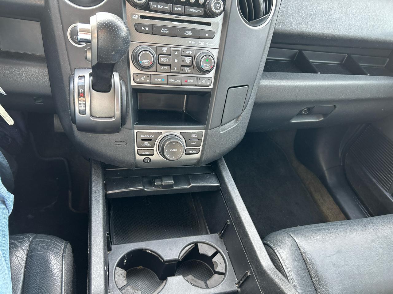 Honda Pilot 4WD 4dr Touring w/RES & Navi 2014