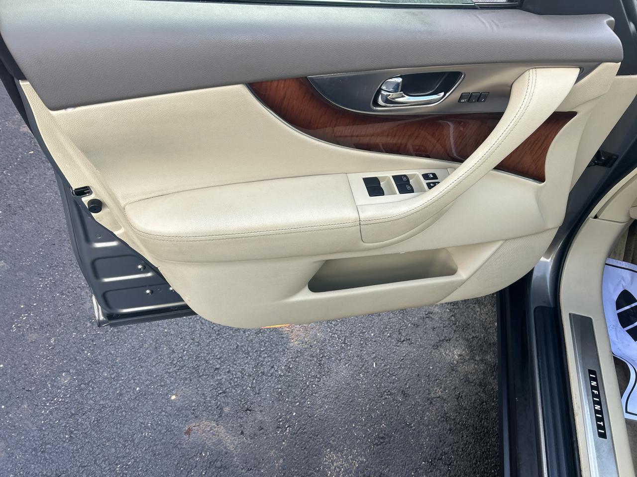 Infiniti FX35 AWD 4dr 2011