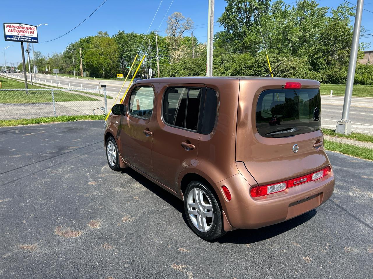 Nissan Cube 5dr Wgn I4 CVT 1.8 SL 2011