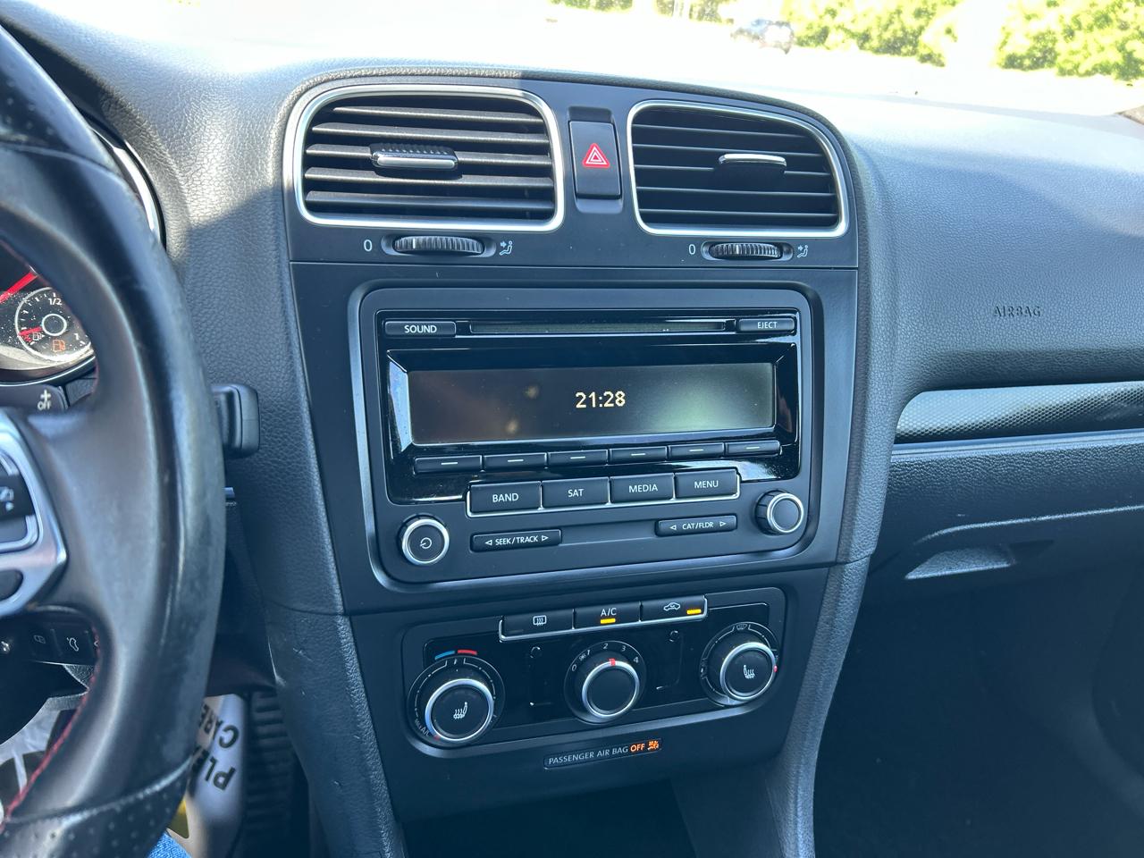 Volkswagen GTI 4dr HB DSG PZEV *Ltd Avail* 2013
