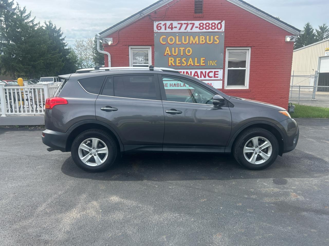 Toyota RAV4 AWD 4dr XLE (Natl) 2013