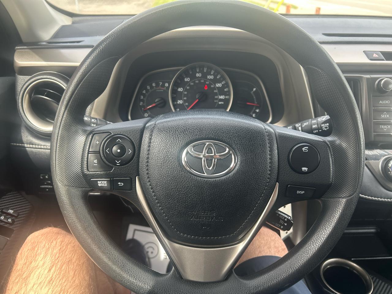 Toyota RAV4 AWD 4dr XLE (Natl) 2013