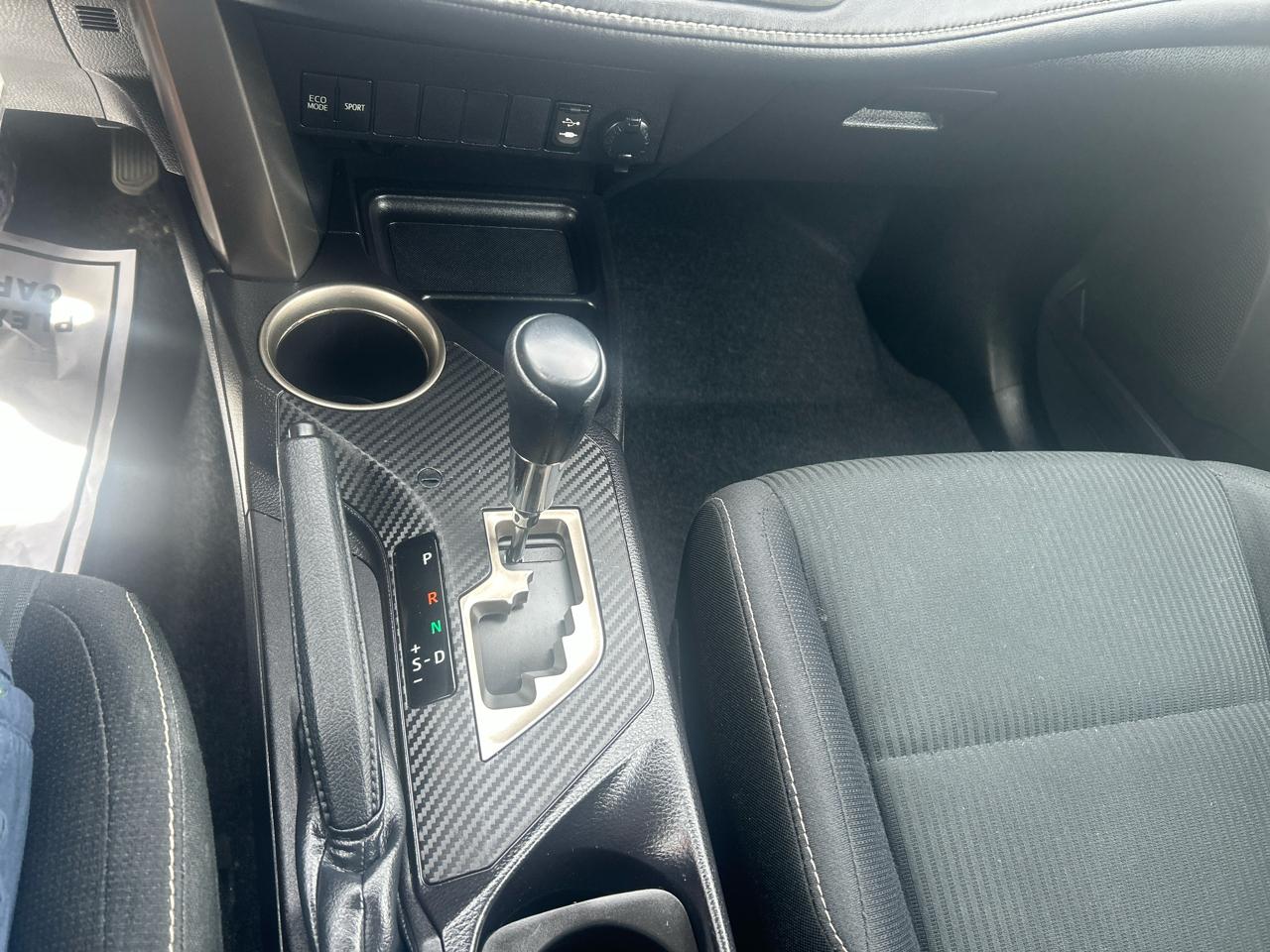 Toyota RAV4 AWD 4dr XLE (Natl) 2013