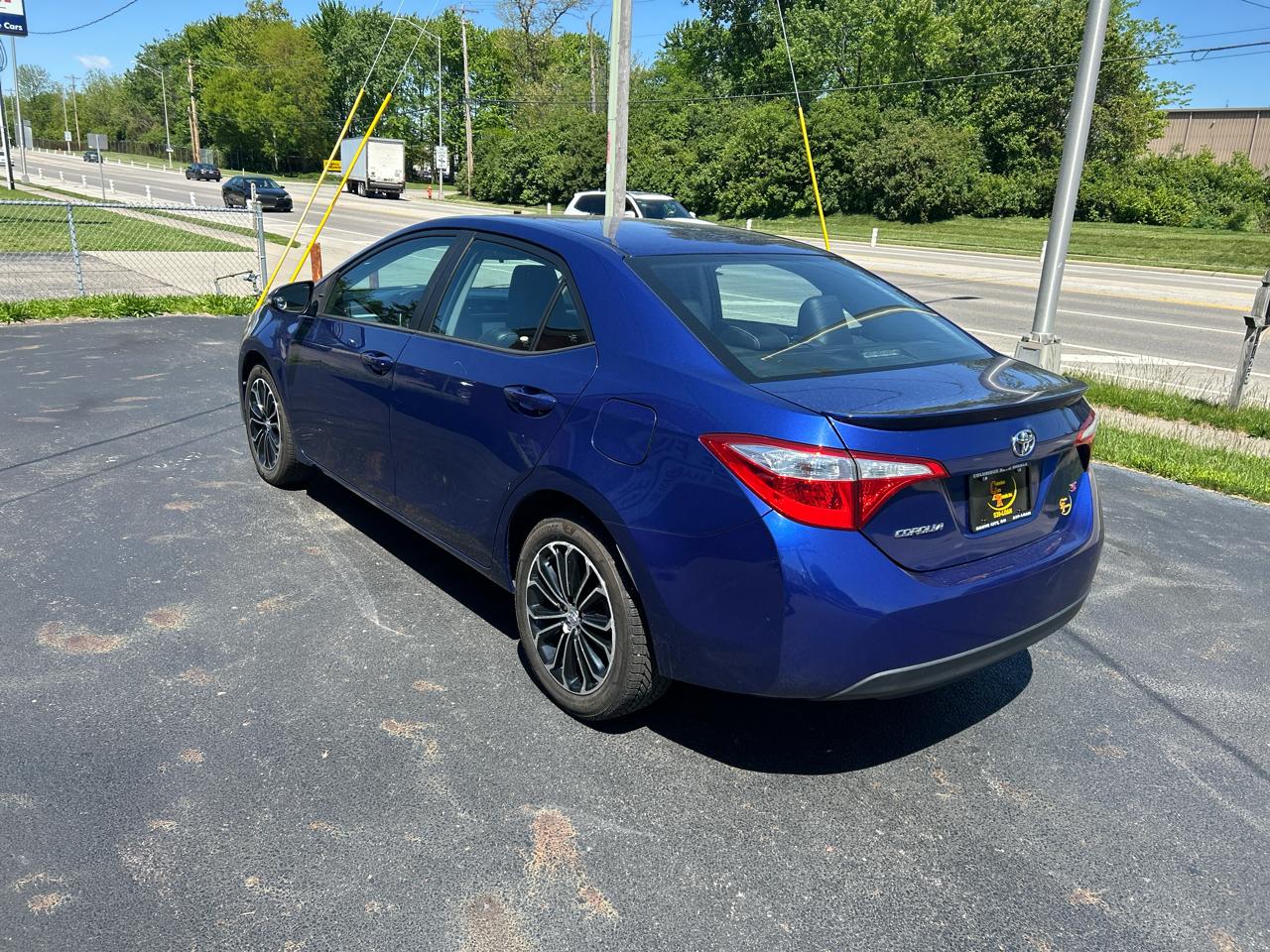 Toyota Corolla 4dr Sdn CVT LE Premium (Natl) 2014