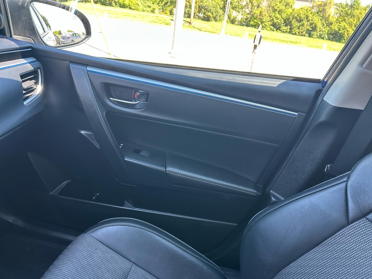 Toyota Corolla 4dr Sdn CVT LE Premium (Natl) 2014