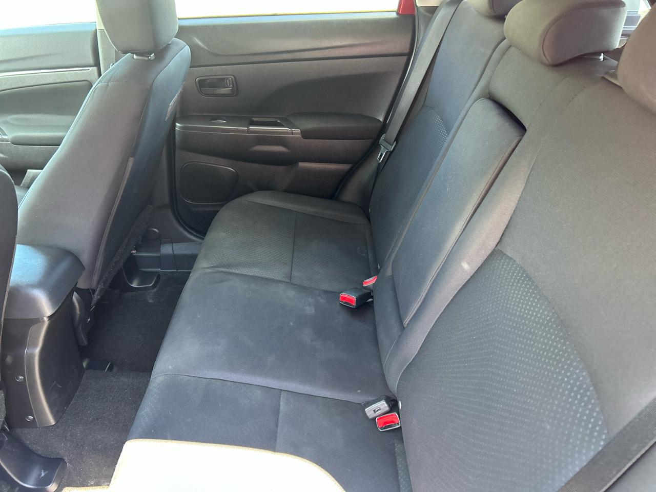 Mitsubishi Outlander Sport AWD 4dr CVT 2.4 ES 2015