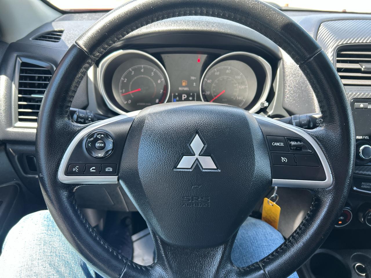 Mitsubishi Outlander Sport AWD 4dr CVT 2.4 ES 2015