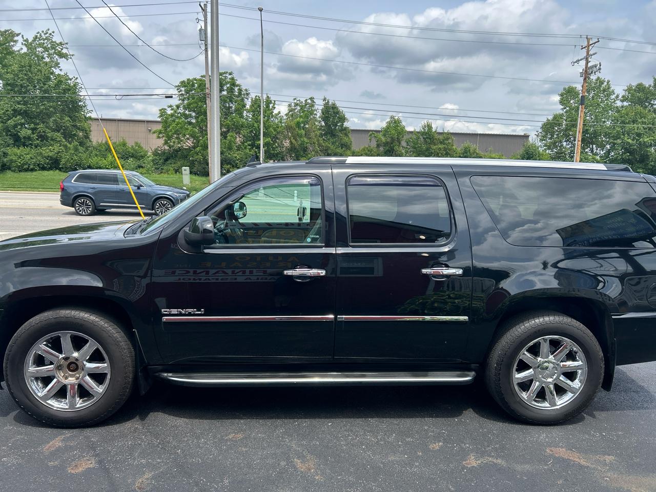 GMC Yukon XL AWD 4dr Denali 2014