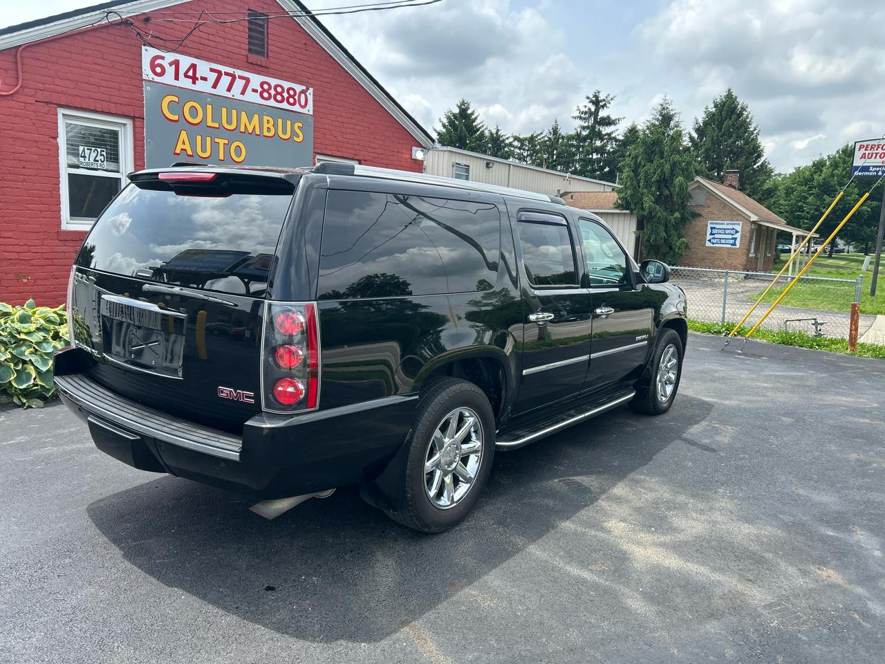 GMC Yukon XL AWD 4dr Denali 2014