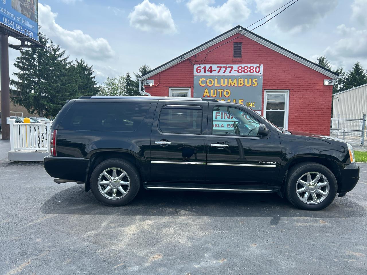 GMC Yukon XL AWD 4dr Denali 2014