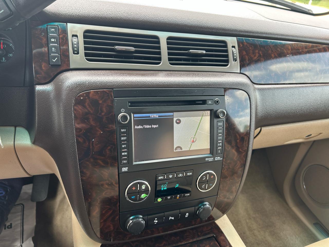 GMC Yukon XL AWD 4dr Denali 2014
