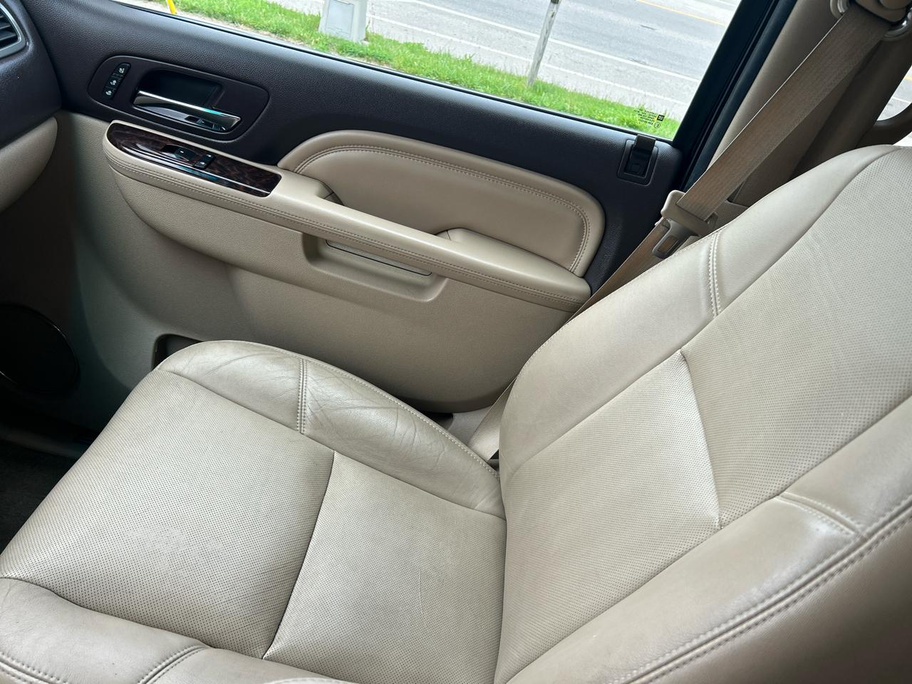 GMC Yukon XL AWD 4dr Denali 2014