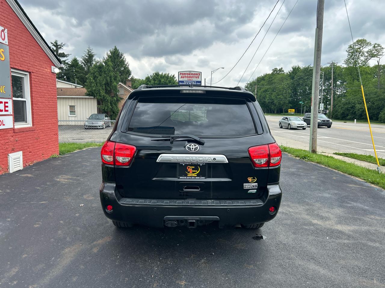 Toyota Sequoia 4WD 5.7L FFV Platinum (Natl) 2014