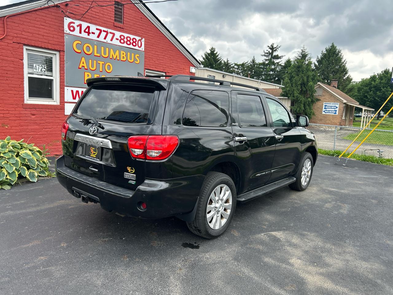 Toyota Sequoia 4WD 5.7L FFV Platinum (Natl) 2014