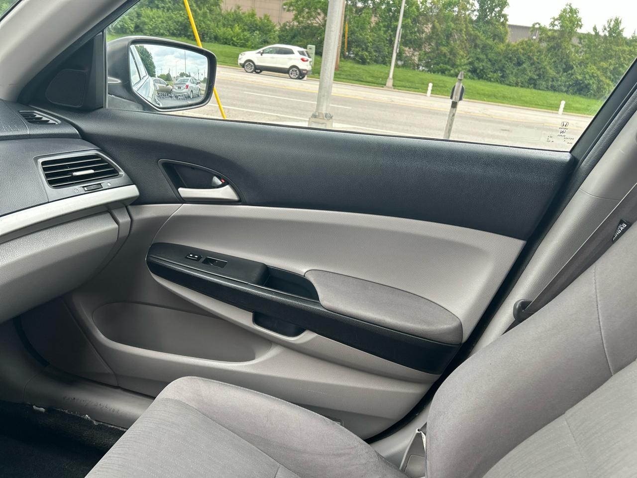 Honda Accord Sdn 4dr I4 Auto LX 2012
