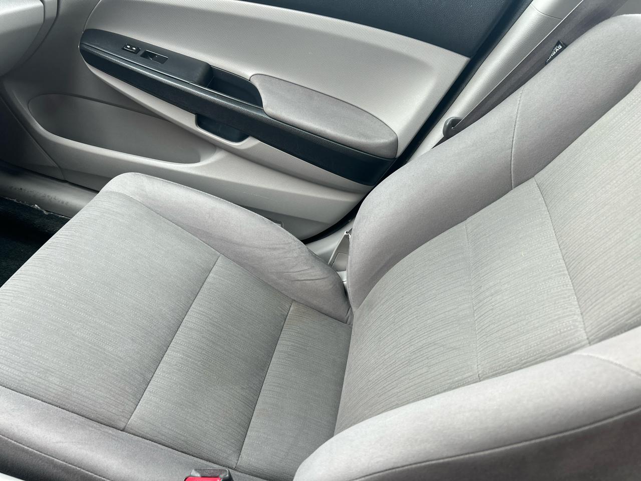 Honda Accord Sdn 4dr I4 Auto LX 2012