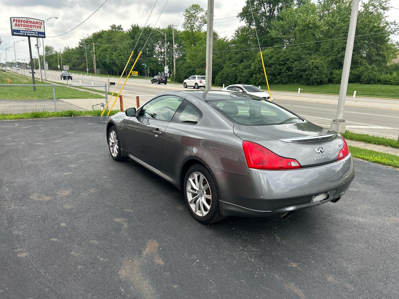 Infiniti G37 Coupe 2dr x AWD 2012