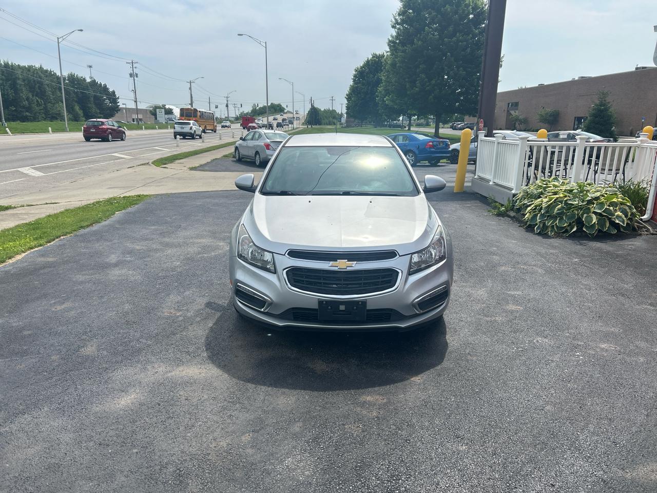 Chevrolet Cruze Limited 4dr Sdn Auto LT w/1LT 2016
