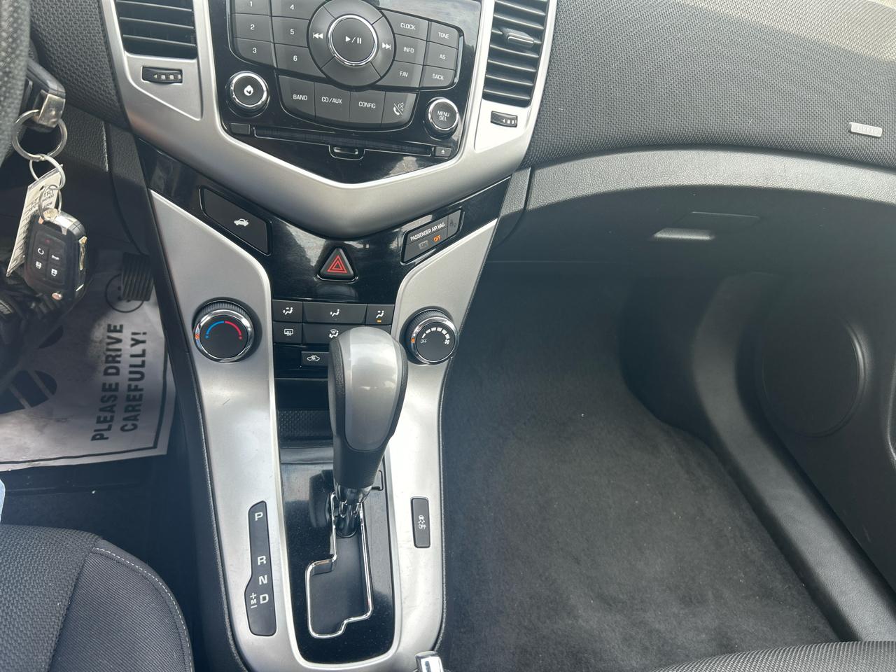 Chevrolet Cruze Limited 4dr Sdn Auto LT w/1LT 2016