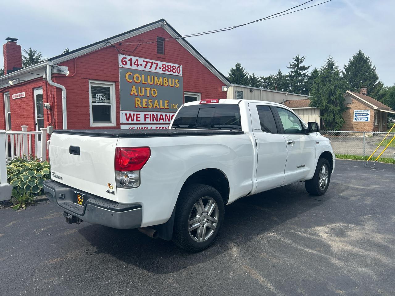 Toyota Tundra 4WD Truck Dbl 5.7L V8 6-Spd AT LTD (Natl) 2009