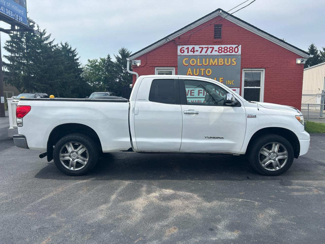 Toyota Tundra 4WD Truck Dbl 5.7L V8 6-Spd AT LTD (Natl) 2009