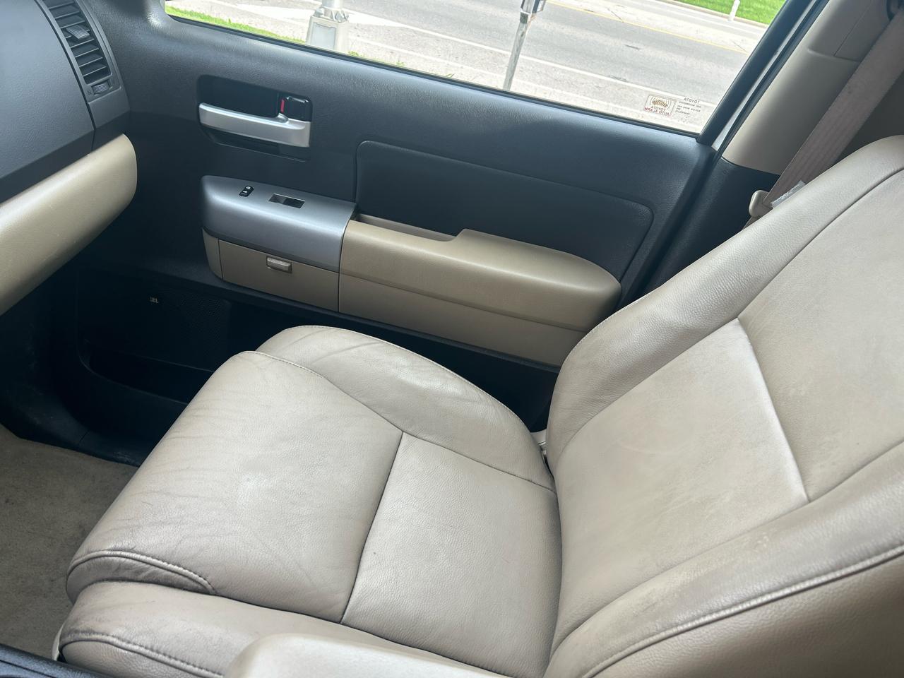 Toyota Tundra 4WD Truck Dbl 5.7L V8 6-Spd AT LTD (Natl) 2009