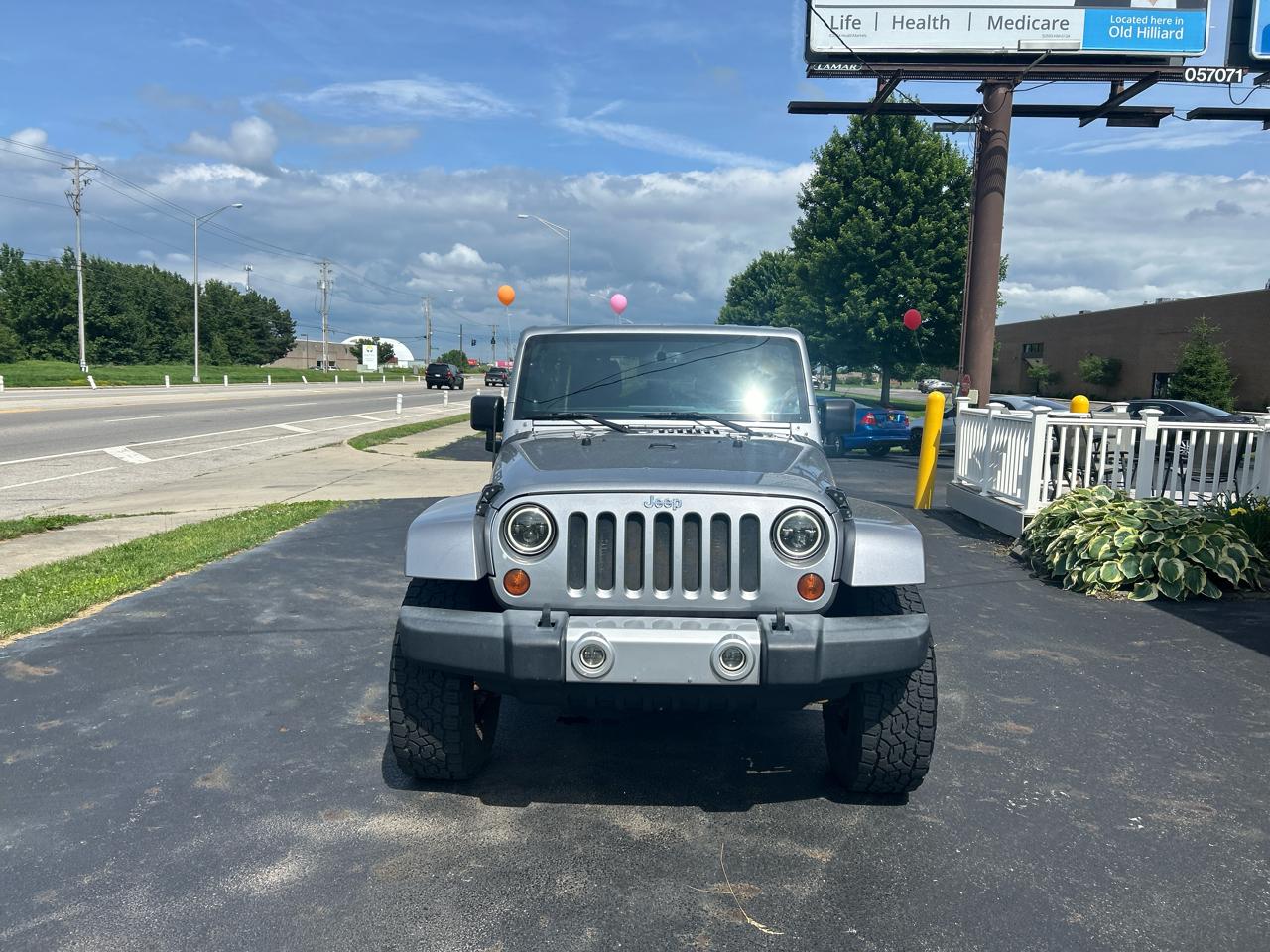 Jeep Wrangler Unlimited 4WD 4dr Sahara 2013