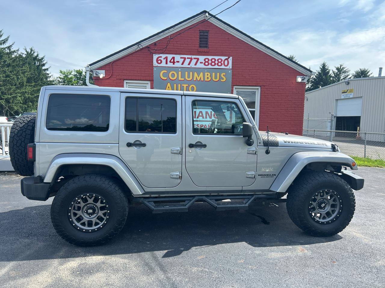Jeep Wrangler Unlimited 4WD 4dr Sahara 2013