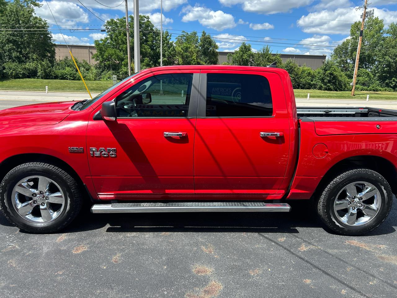 RAM 1500 Lone Star 4x2 Crew Cab 5'7" Box 2017