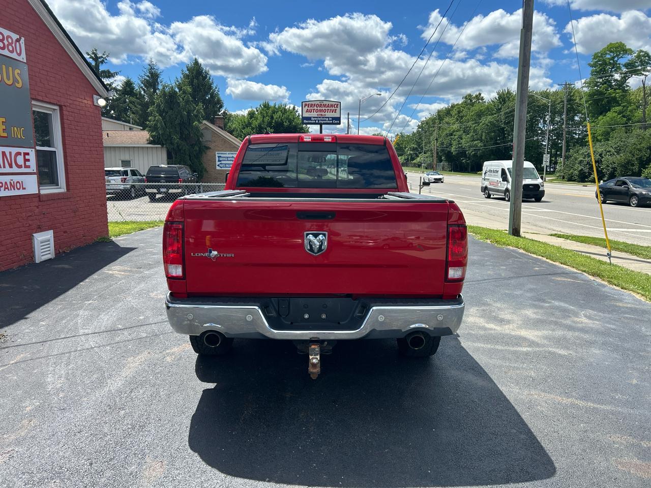 RAM 1500 Lone Star 4x2 Crew Cab 5'7" Box 2017