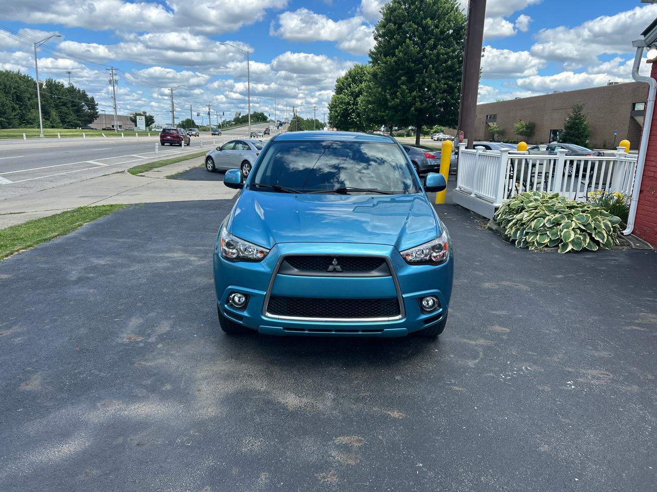 Mitsubishi Outlander Sport AWD 4dr CVT SE 2011