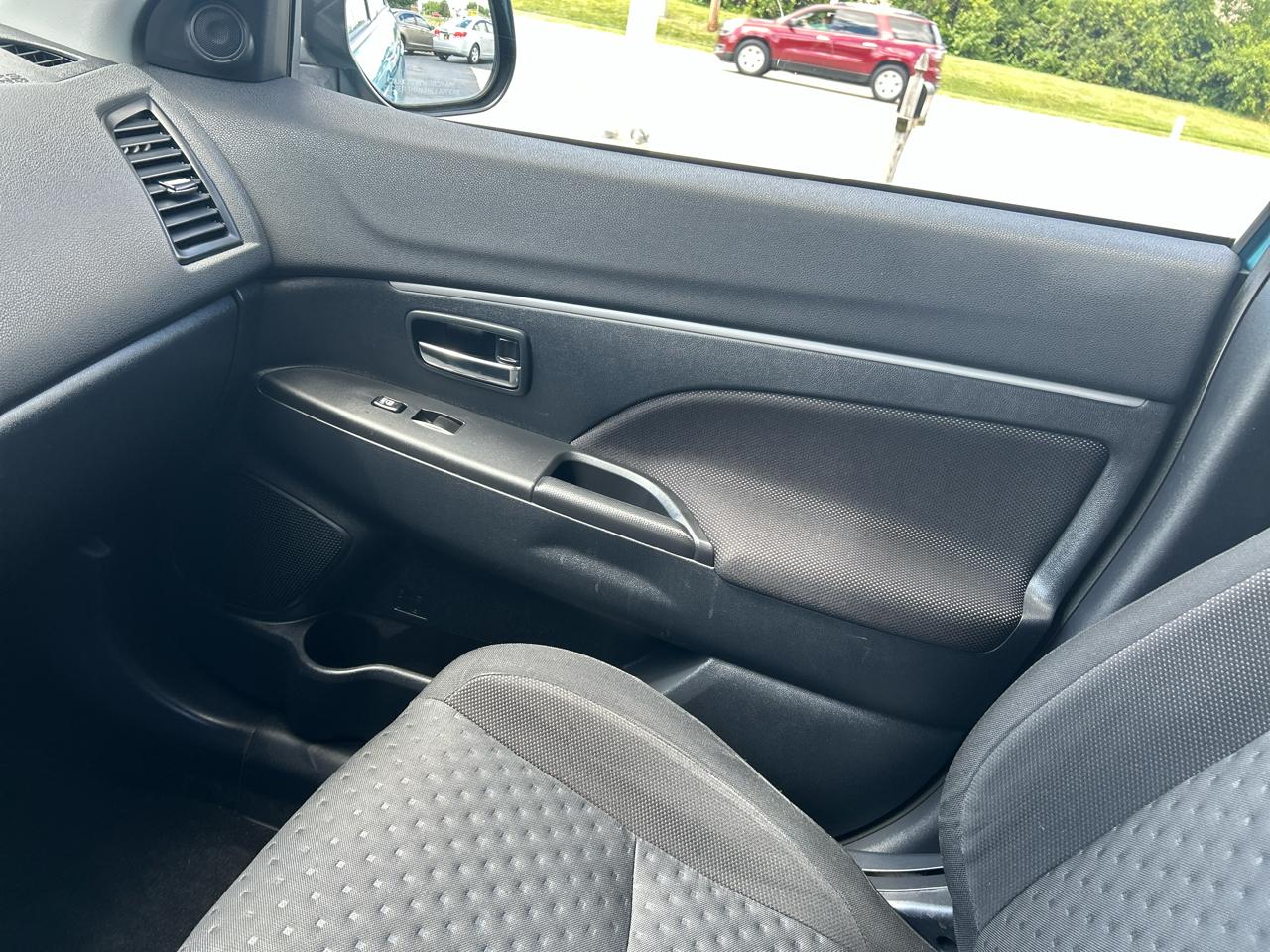 Mitsubishi Outlander Sport AWD 4dr CVT SE 2011