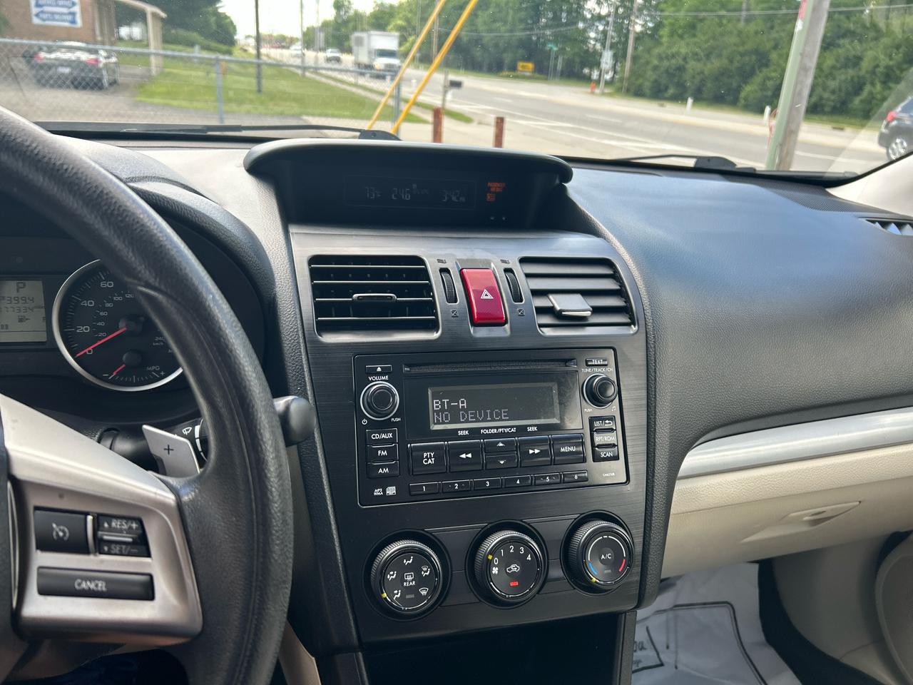 Subaru XV Crosstrek 5dr Auto 2.0i Premium 2014