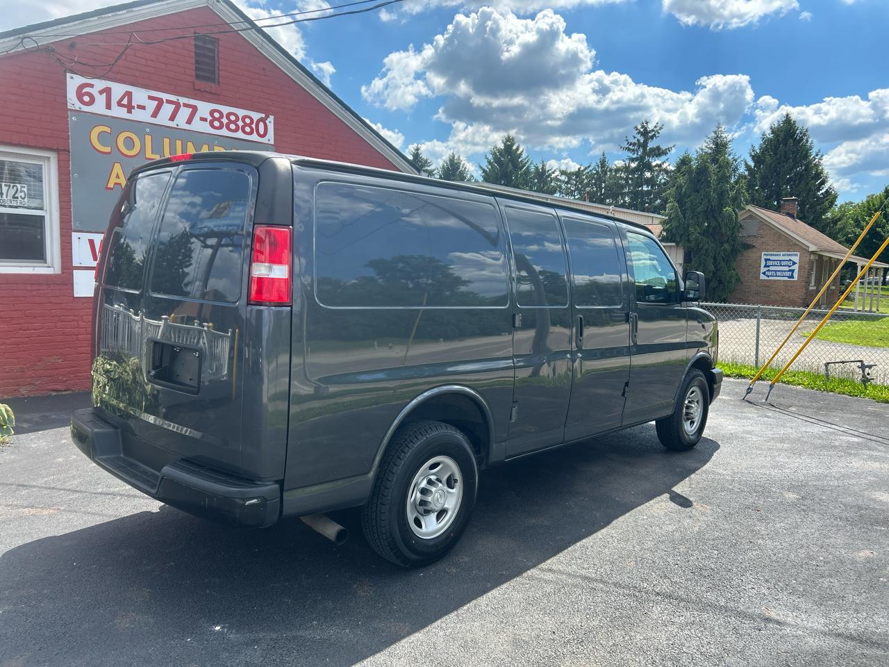 Chevrolet Express Cargo Van RWD 2500 135" 2017