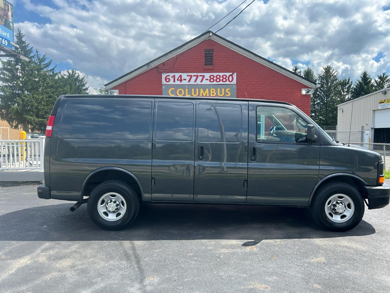 Chevrolet Express Cargo Van RWD 2500 135" 2017