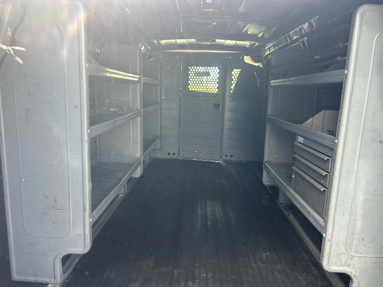 Chevrolet Express Cargo Van RWD 2500 135" 2017