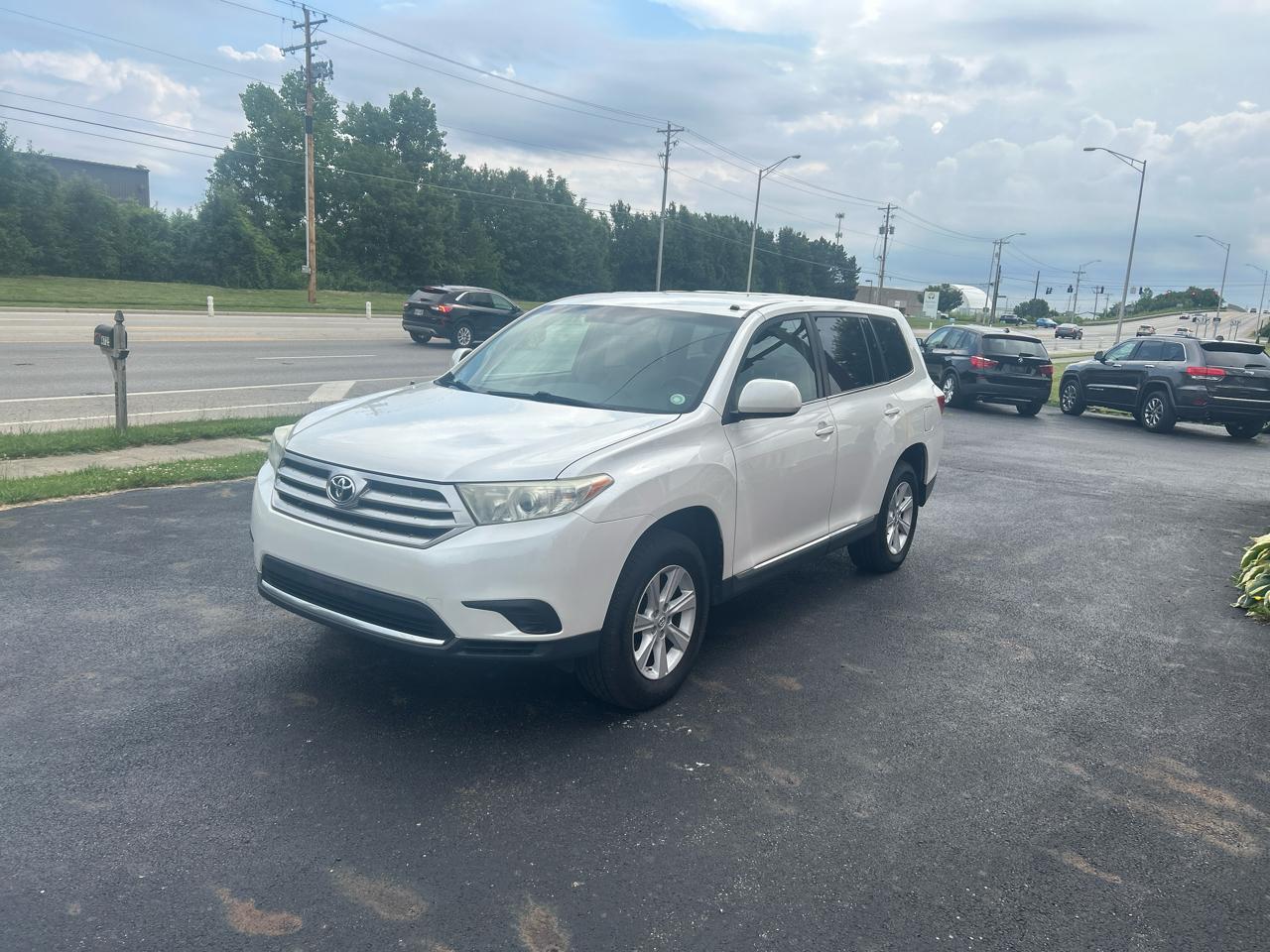 Toyota Highlander 4WD 4dr V6 (Natl) 2012
