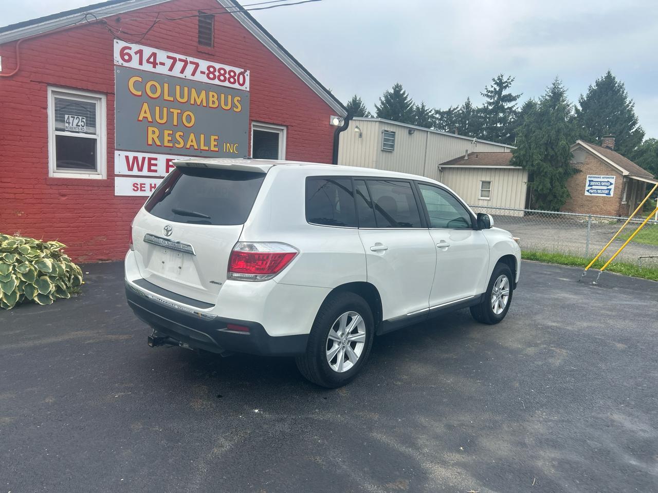 Toyota Highlander 4WD 4dr V6 (Natl) 2012