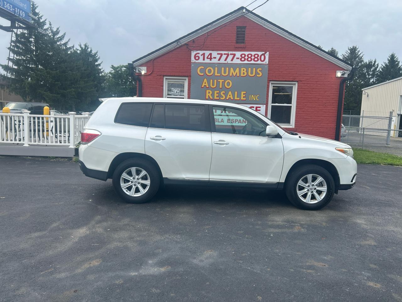 Toyota Highlander 4WD 4dr V6 (Natl) 2012