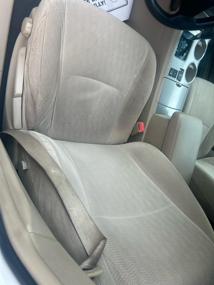 Toyota Highlander 4WD 4dr V6 (Natl) 2012