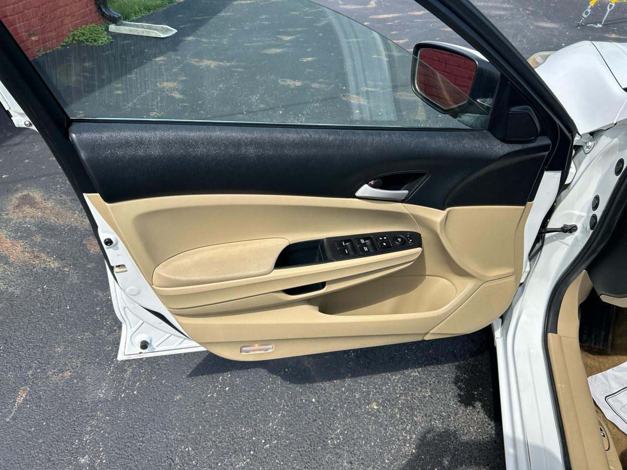 Honda Accord Sdn 4dr I4 Auto SE 2012