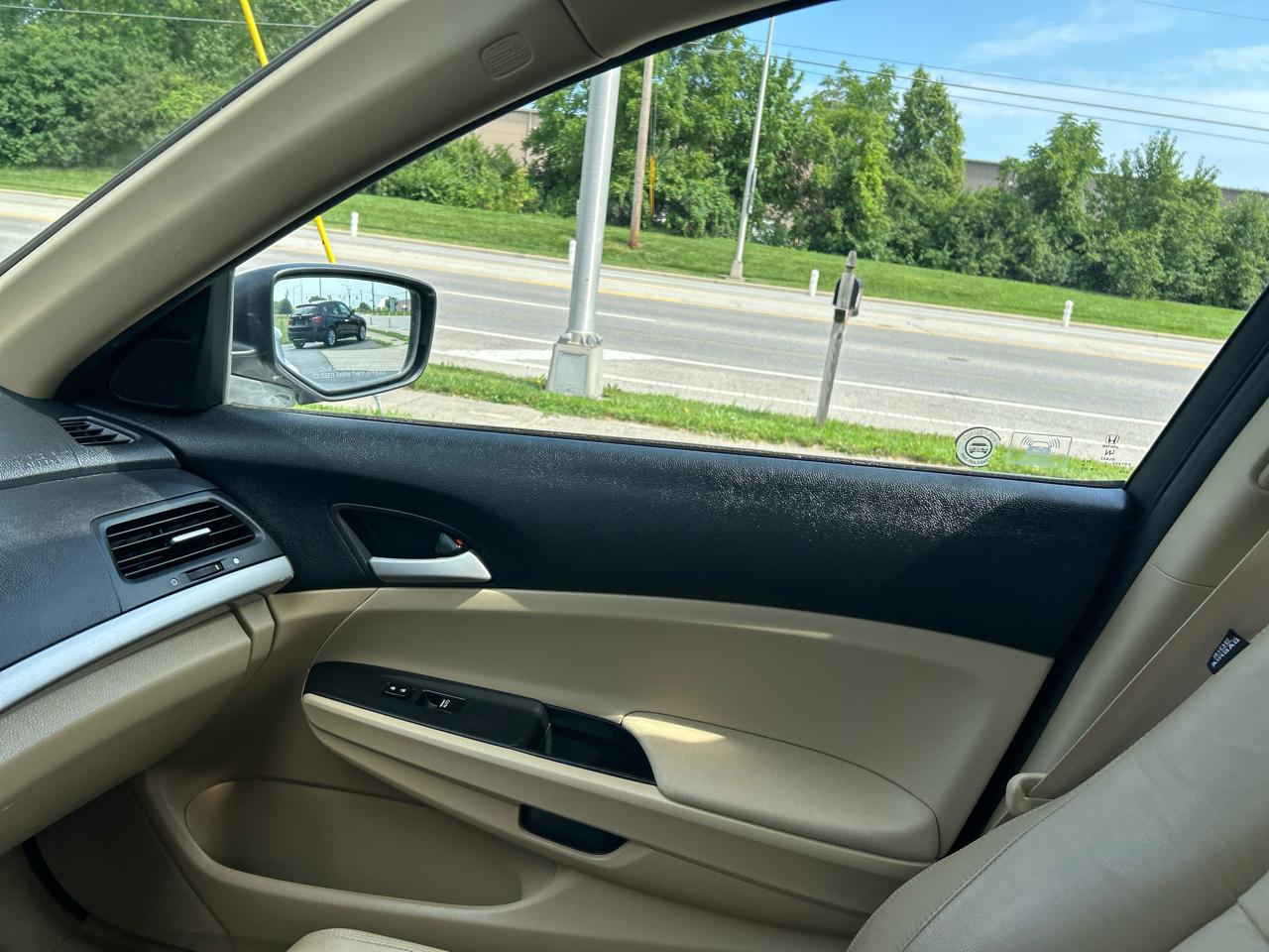Honda Accord Sdn 4dr I4 Auto SE 2012