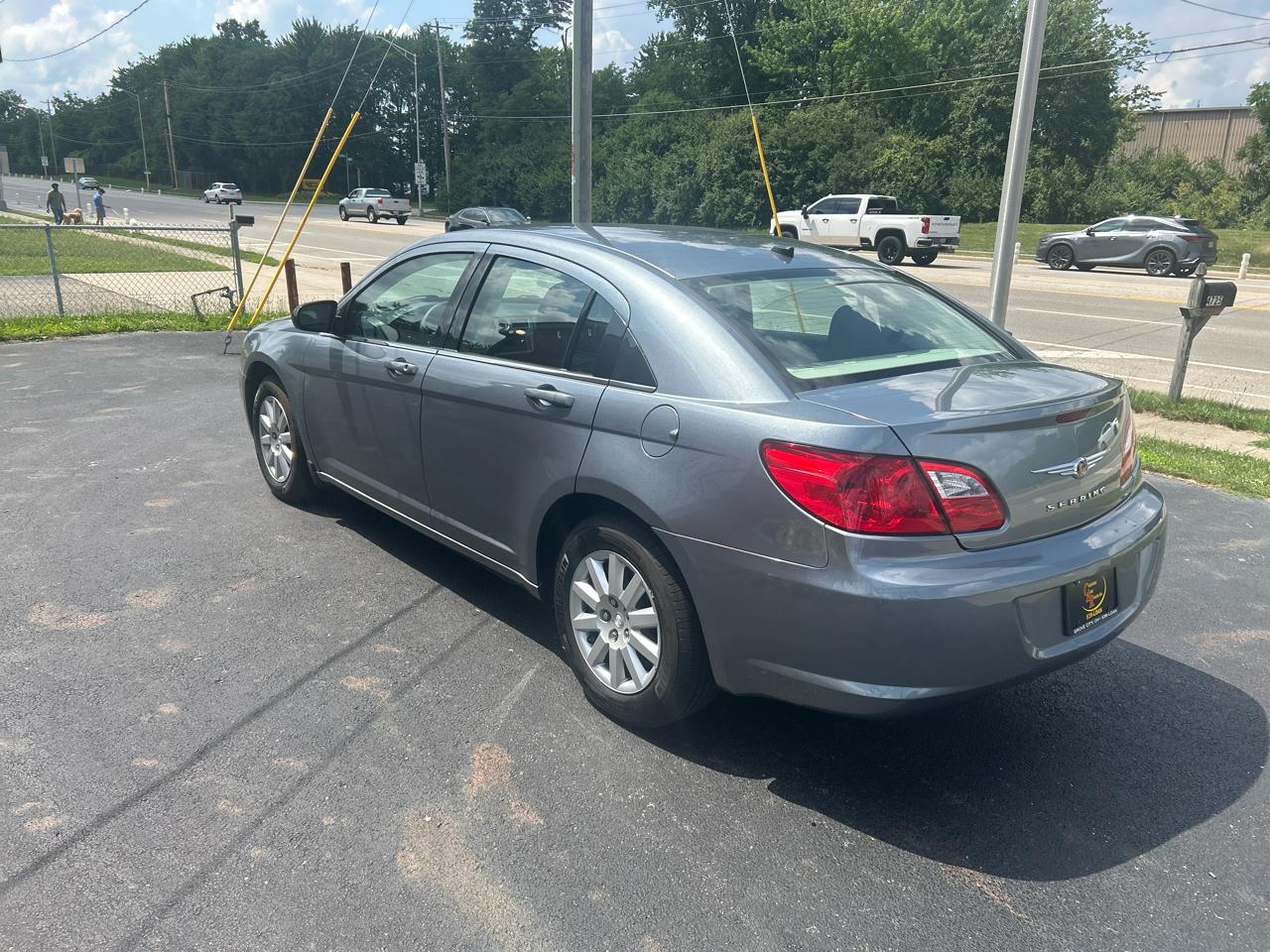 Chrysler Sebring 4dr Sdn Touring 2010