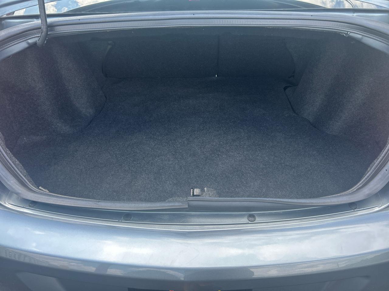 Chrysler Sebring 4dr Sdn Touring 2010